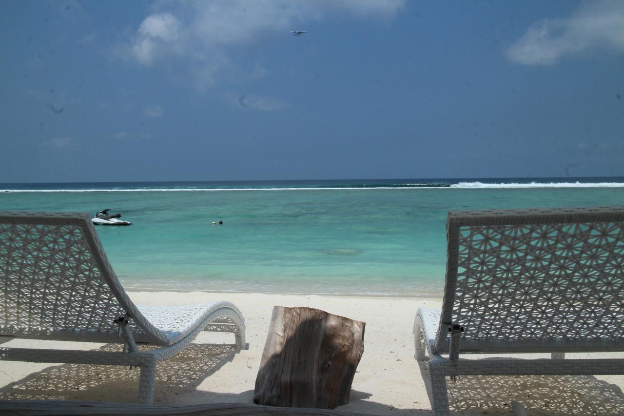 Island Beach House Hulhumale Exterior photo